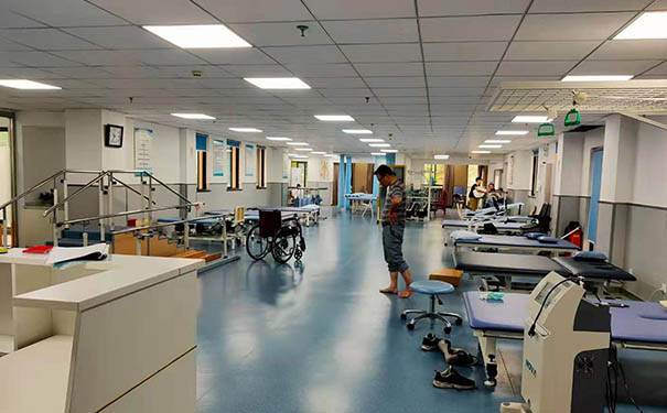 杭州康復養老之家是杭州康復醫院,杭州養老院,杭州公立康復中心,杭州醫養結合護理院信息一站式分享平臺。 杭州康復養老之家是杭州康復醫院,杭州養老院,杭州公立康復中心,杭州醫養結合護理院信息一站式分享平臺。